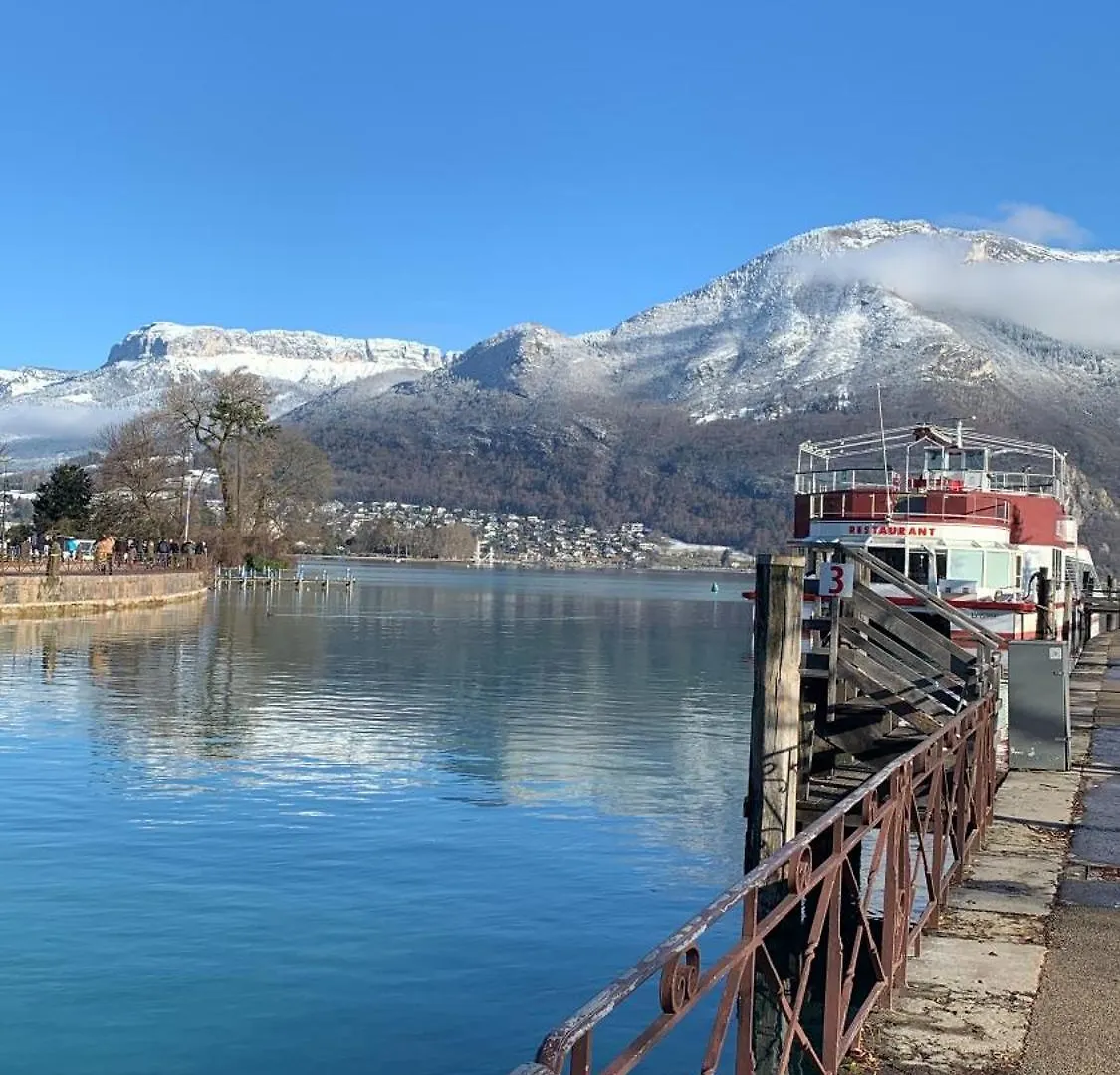 A 5 Minutes Du Lac,Studio Tout Confort, Parking Prive Gratuit, Lit Queen-Size 圣若里奥