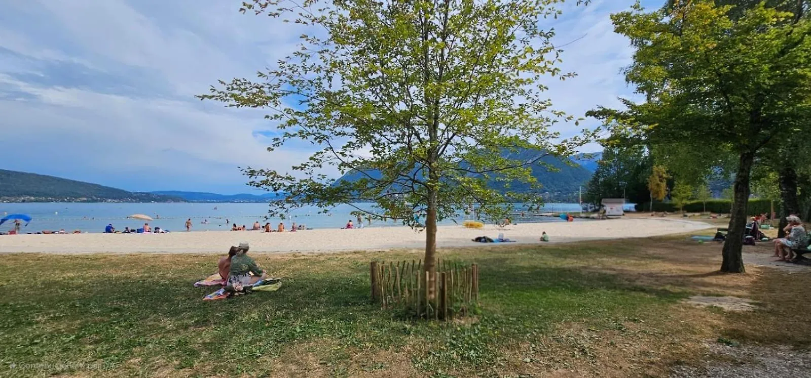 公寓 A 5 Minutes Du Lac,Studio Tout Confort, Parking Prive Gratuit, Lit Queen-Size 圣若里奥 法国
